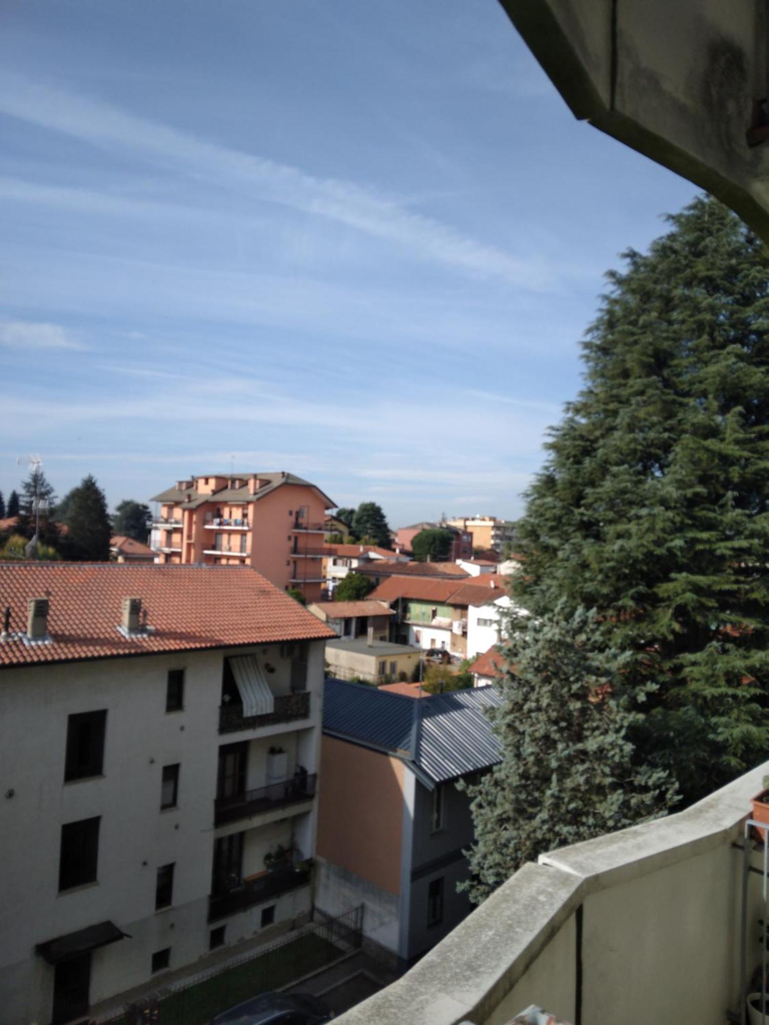 Spazioso Appartamento Parabiago Zewnętrze zdjęcie